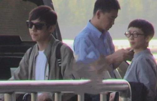 娱乐圈吃瓜者,揭秘明星幕后真相与八卦传闻  第3张